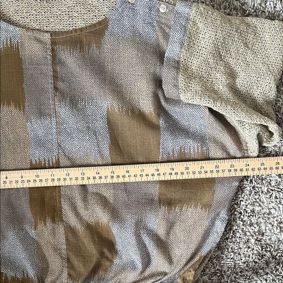 Like New! Vintage Linea Silk Brown and Gray Plaid Sweater Top in SIze 10 - Picture 8 of 11